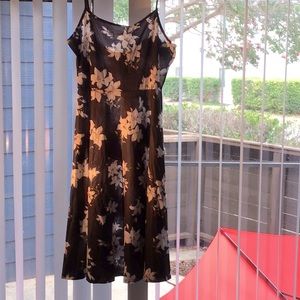 NWT, Yidarton, 2XL, black sun dress with florals